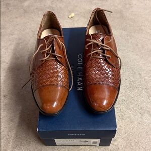 Brand new Cole Haan women's Tan Woven Leather Oxfords
